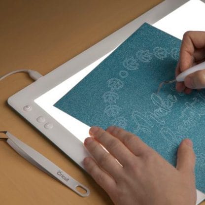Mesa de luz bright pad - Cricut - Imagen 3